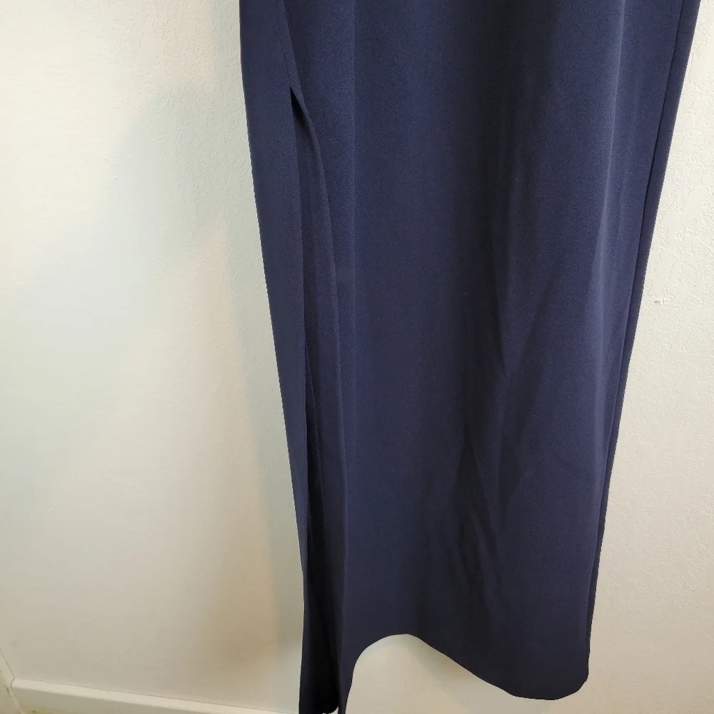 NWT Vince Camuto Sequined Embellished Halter Column Gown in Navy Size 4 - Picture 8 of 12